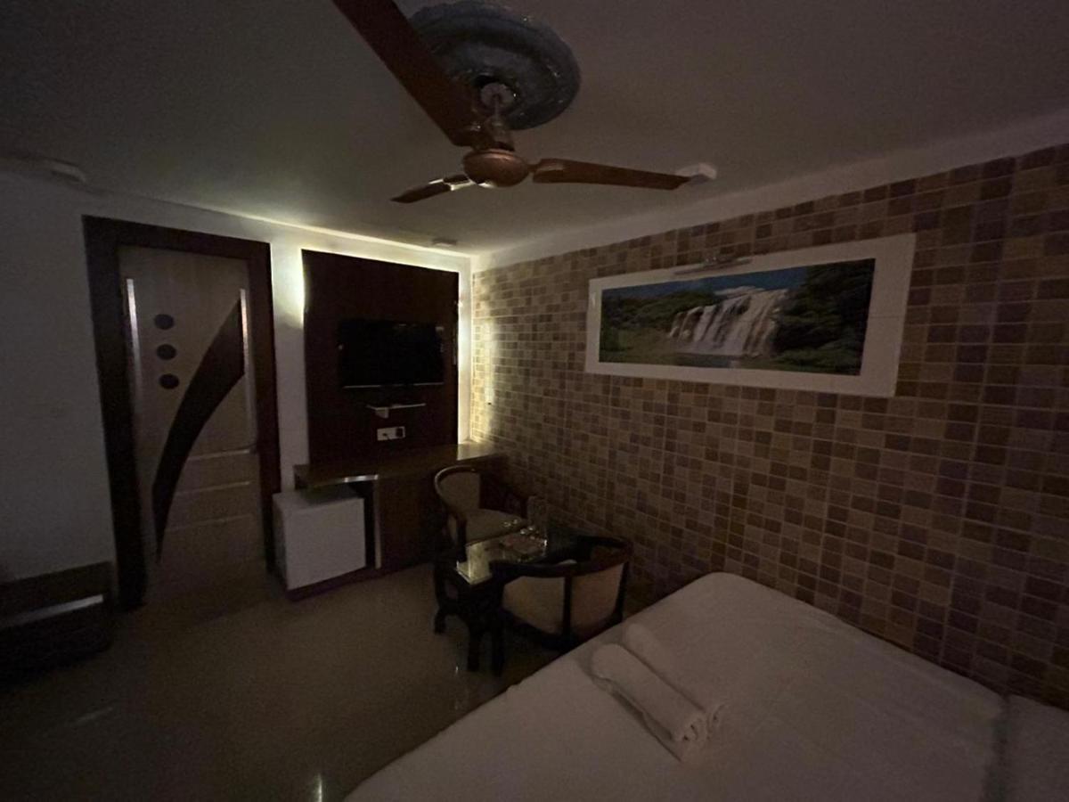 The Peach Tree Rooms Monte Abu Exterior foto